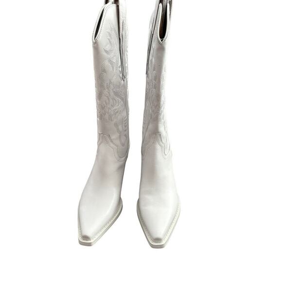 Jeffrey Campbell DAGGET White Leather Mid-Calf Pointed Toe Boots Size 8.5 - Picture 2 of 6